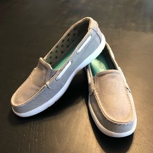 Ladies Castaway Khaki Tan Loafer Sz 7.5